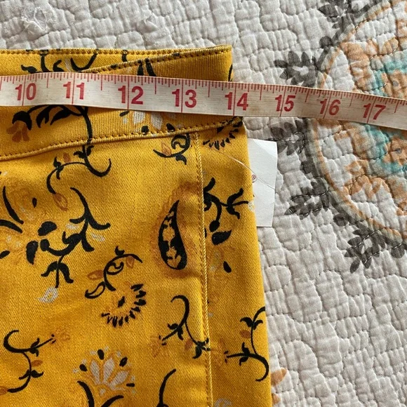 NWT Free People Vintage:The Originals Floral Printed Super Flare Pants 27 - Picture 8 of 8